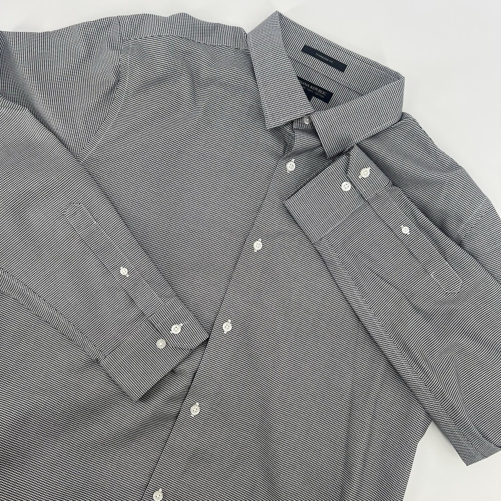 Banana Republic Shirt Mens XL Black White Grant Fit Non Iron Button Up Gingham